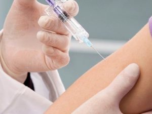Người nước ngoài cư trú trên ba tháng tại Hàn Quốc cũng được tiêm phòng vắc- xin COVID-19